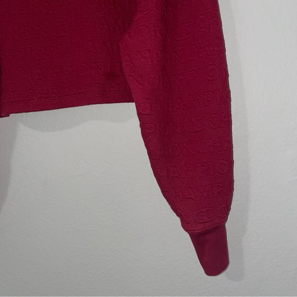 Champion Women’s Cropped Red Embossed Logo Sweatshirt Long Sleeve Size S EUC - Picture 10 of 16